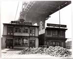 Oyster House under Manhattan Bridge, 1937